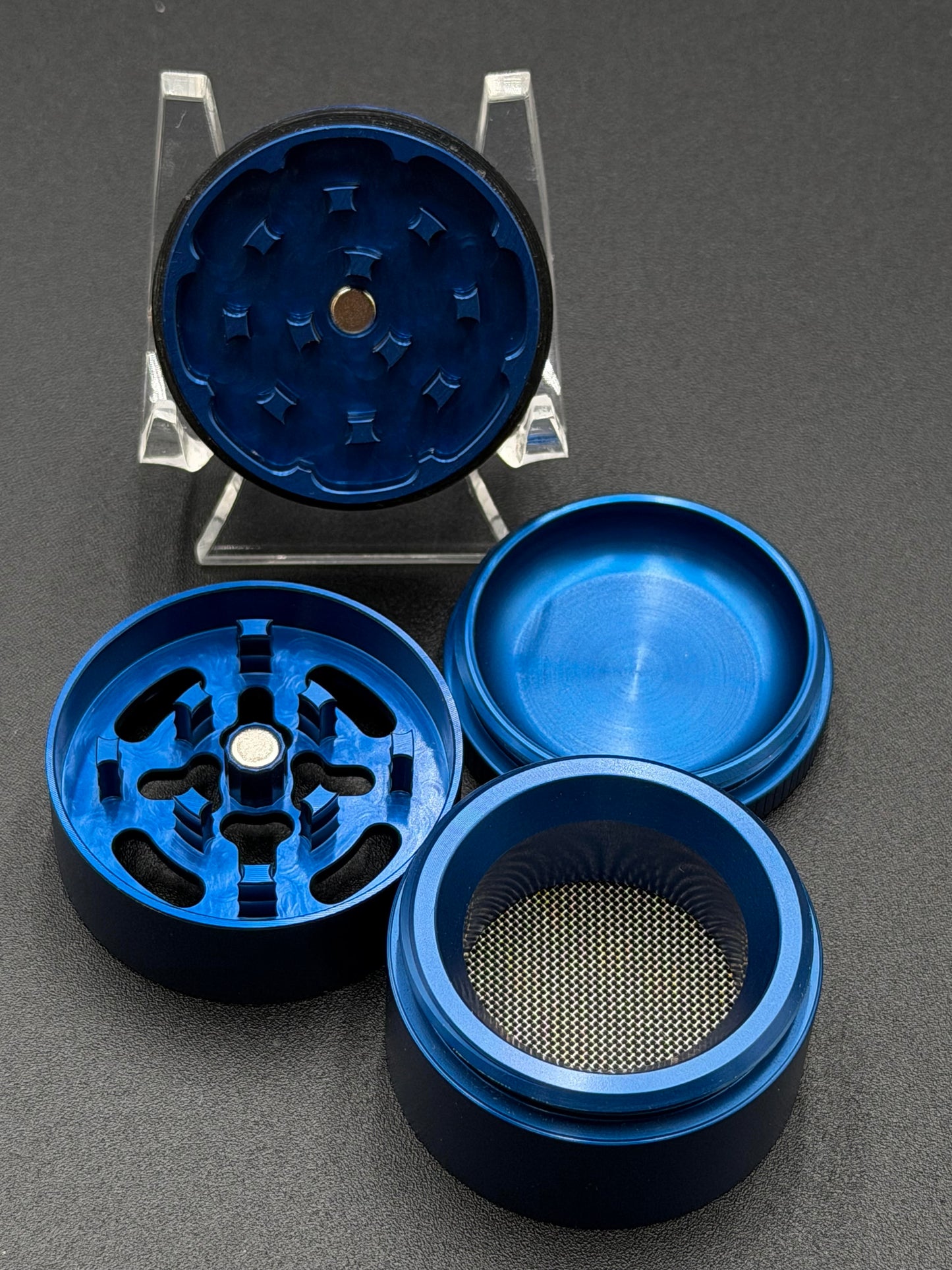 Santa Cruz Shredders – Small 4-piece Grinder (Assorted Colors)