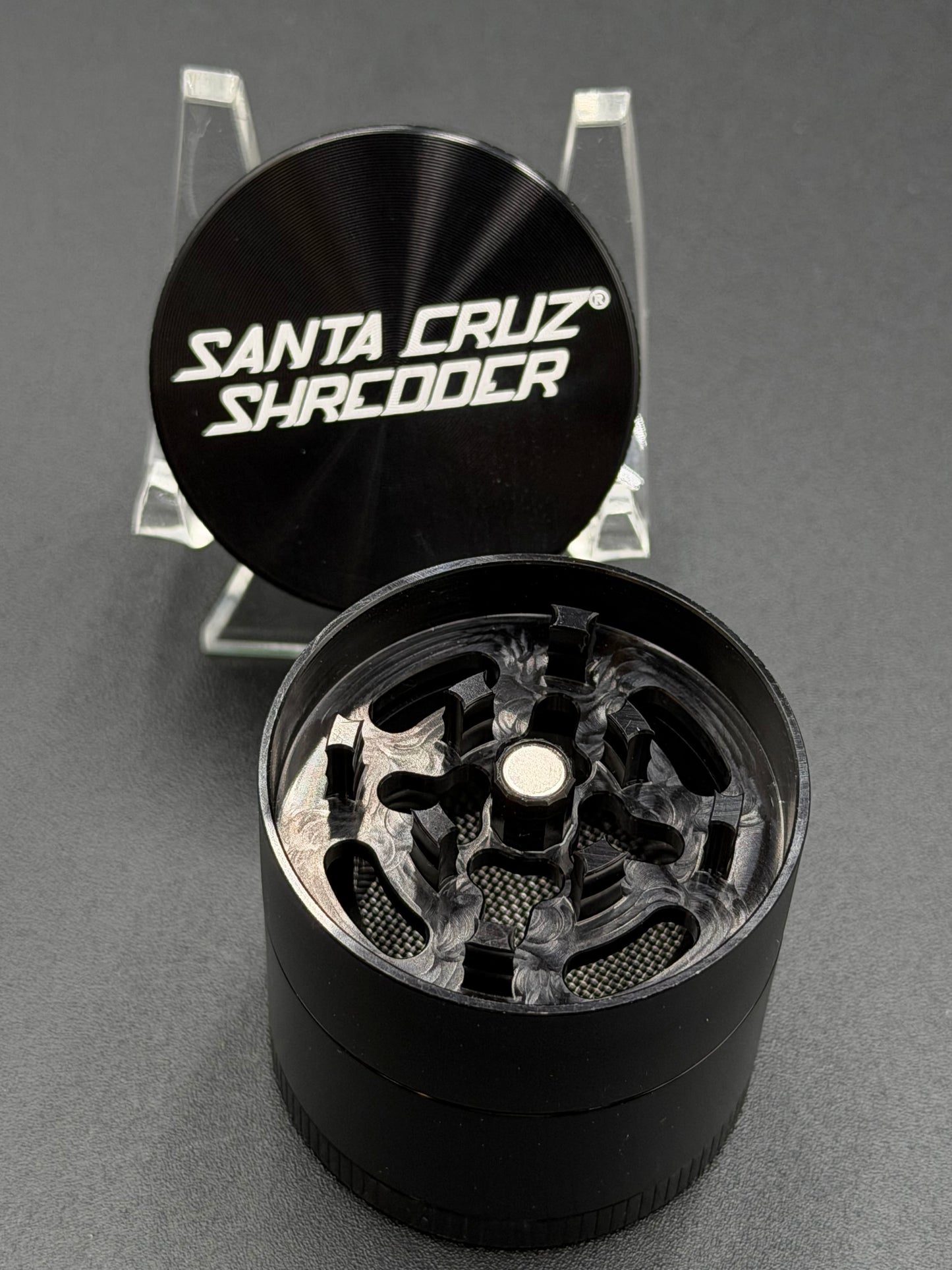 Santa Cruz Shredders – Small 4-piece Grinder (Assorted Colors)