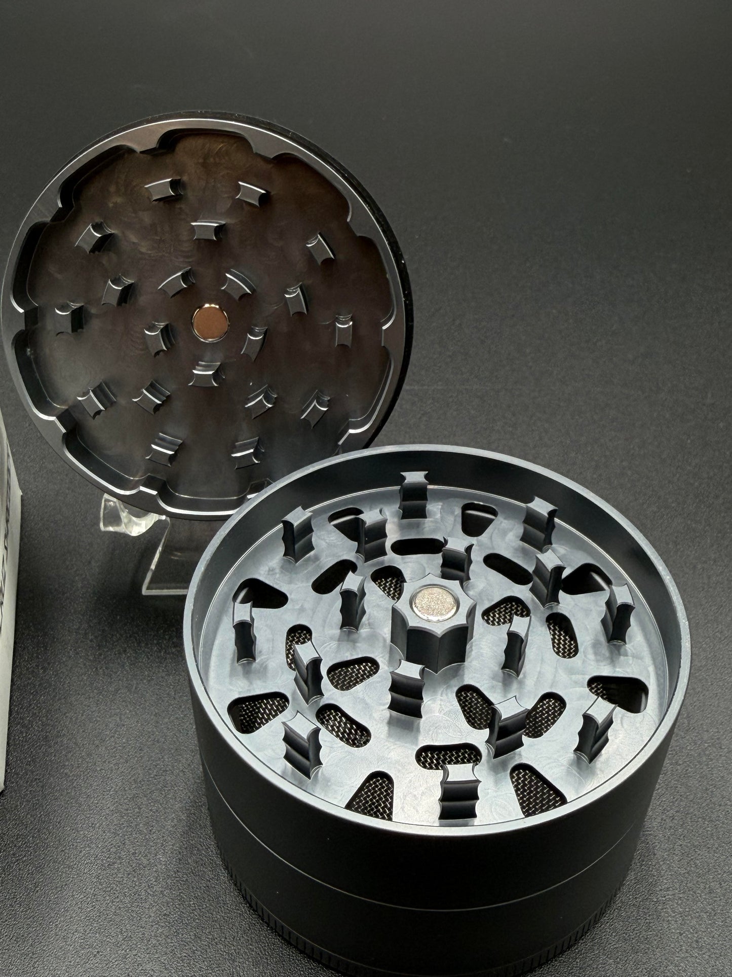 Santa Cruz Shredders – Large 4-piece Grinder (Assorted Colors)