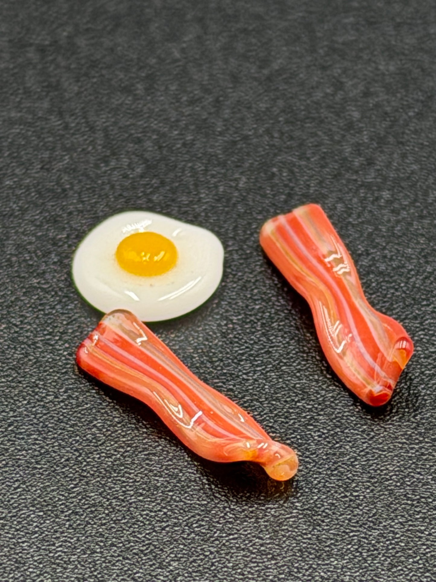 Mateo Gonzalez Glass – Bacon and Egg Terp Pillar and Pearl Set